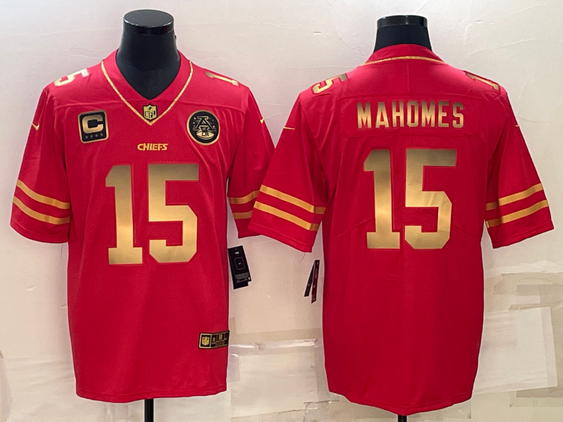 Men’s Kansas City Chiefs #15 Patrick Mahomes Red Gold 4-star C Patch Vapor Untouchable Limited Stitched Jersey Men’s Kansas City Chiefs #15 Patrick Mahomes Red Gold 4-star C Patch Vapor Untouchable Limited Stitched Jersey